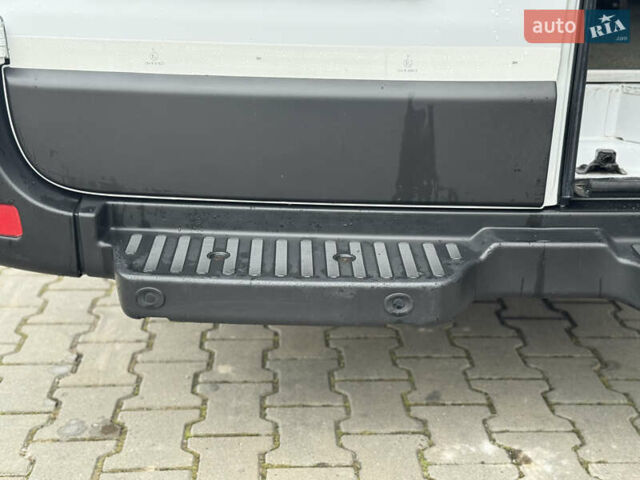 Белый Рено Мастер, объемом двигателя 2.3 л и пробегом 200 тыс. км за 33000 $, фото 5 на Automoto.ua