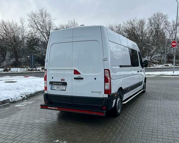 Белый Рено Мастер, объемом двигателя 2.3 л и пробегом 240 тыс. км за 22400 $, фото 55 на Automoto.ua