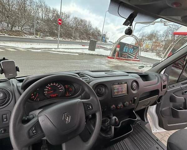 Белый Рено Мастер, объемом двигателя 2.3 л и пробегом 240 тыс. км за 22400 $, фото 29 на Automoto.ua