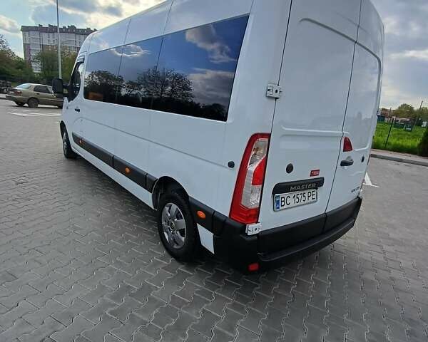 Белый Рено Мастер, объемом двигателя 2.3 л и пробегом 350 тыс. км за 19700 $, фото 16 на Automoto.ua