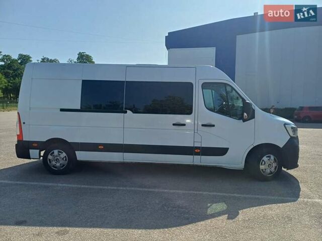 Белый Рено Мастер, объемом двигателя 2.3 л и пробегом 319 тыс. км за 26500 $, фото 6 на Automoto.ua
