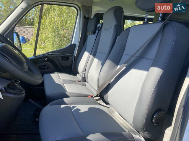 Белый Рено Мастер, объемом двигателя 2.3 л и пробегом 180 тыс. км за 20500 $, фото 14 на Automoto.ua