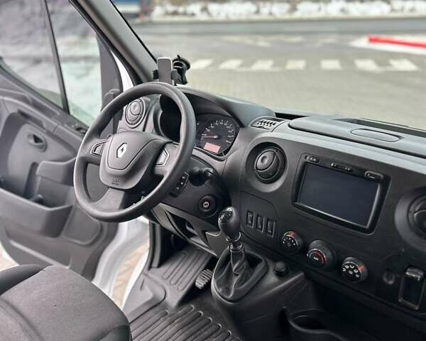 Белый Рено Мастер, объемом двигателя 2.3 л и пробегом 240 тыс. км за 22400 $, фото 38 на Automoto.ua