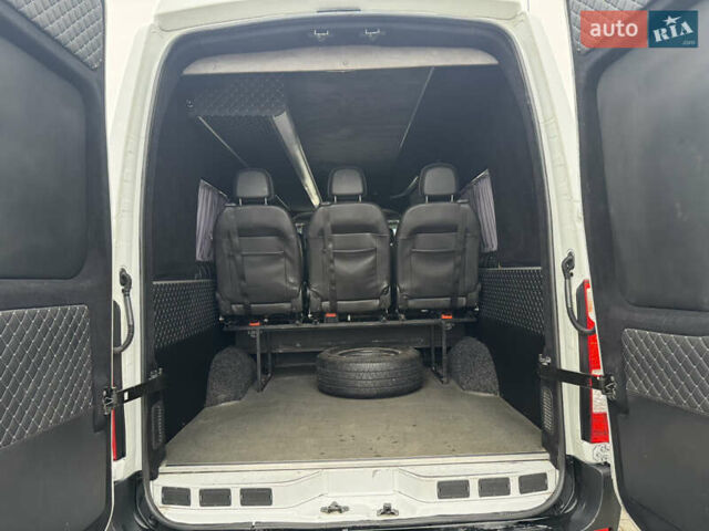 Белый Рено Мастер, объемом двигателя 2.3 л и пробегом 200 тыс. км за 33000 $, фото 7 на Automoto.ua