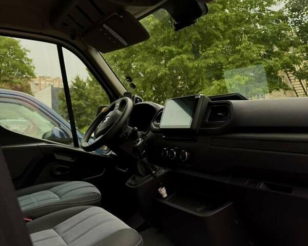 Білий Рено Мастєр, об'ємом двигуна 2.3 л та пробігом 195 тис. км за 28500 $, фото 1 на Automoto.ua