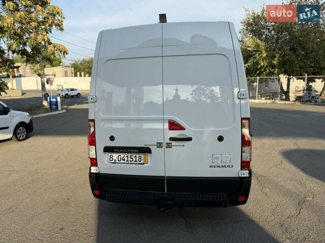 Белый Рено Мастер, объемом двигателя 2.3 л и пробегом 231 тыс. км за 20999 $, фото 26 на Automoto.ua