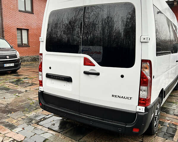 Белый Рено Мастер, объемом двигателя 2.3 л и пробегом 238 тыс. км за 24500 $, фото 14 на Automoto.ua