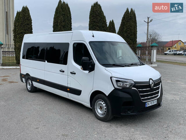 Белый Рено Мастер, объемом двигателя 2.3 л и пробегом 62 тыс. км за 28800 $, фото 1 на Automoto.ua