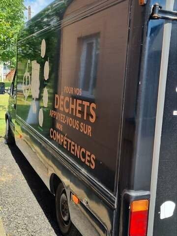 Черный Рено Мастер, объемом двигателя 3 л и пробегом 435 тыс. км за 10000 $, фото 14 на Automoto.ua