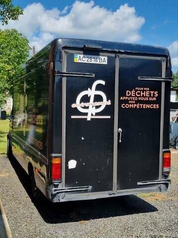 Черный Рено Мастер, объемом двигателя 3 л и пробегом 435 тыс. км за 10000 $, фото 13 на Automoto.ua