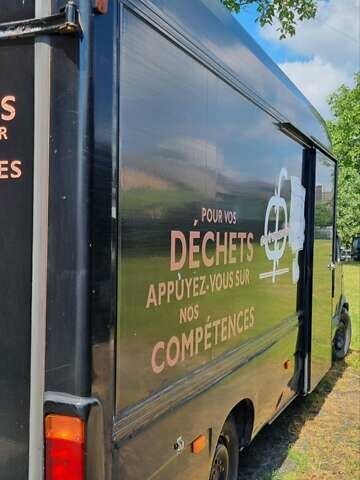 Черный Рено Мастер, объемом двигателя 3 л и пробегом 435 тыс. км за 10000 $, фото 15 на Automoto.ua