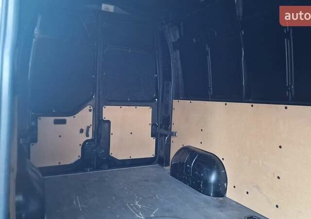 Рено Мастер 2015 в Ровно на Automoto.ua Черный Рено Мастер, объемом двигателя 2.3 л и пробегом 300 тыс. км за 15000 $, фото 4 на Automoto.ua