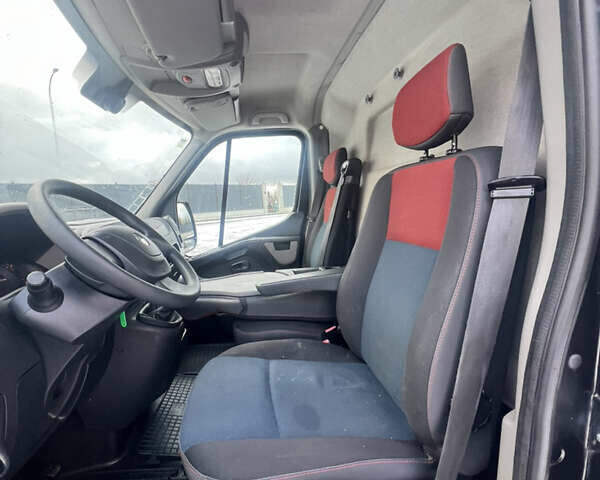 Чорний Рено Мастєр, об'ємом двигуна 2.3 л та пробігом 110 тис. км за 19555 $, фото 40 на Automoto.ua