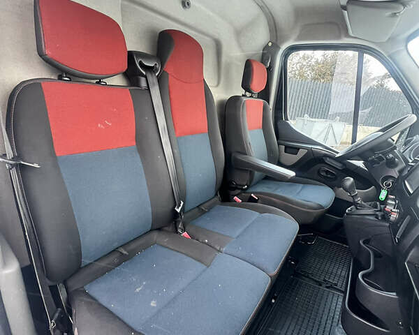 Чорний Рено Мастєр, об'ємом двигуна 2.3 л та пробігом 110 тис. км за 19499 $, фото 29 на Automoto.ua