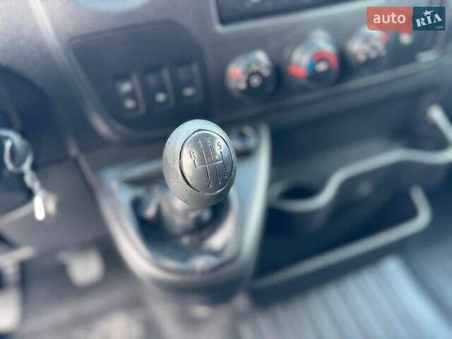 Черный Рено Мастер, объемом двигателя 2.3 л и пробегом 230 тыс. км за 21500 $, фото 32 на Automoto.ua