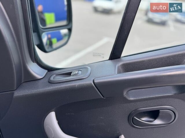 Черный Рено Мастер, объемом двигателя 2.3 л и пробегом 230 тыс. км за 21500 $, фото 67 на Automoto.ua