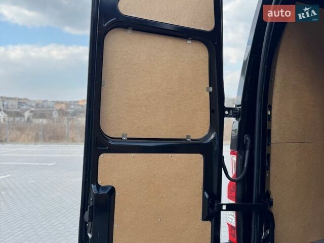 Черный Рено Мастер, объемом двигателя 2.3 л и пробегом 230 тыс. км за 21500 $, фото 46 на Automoto.ua