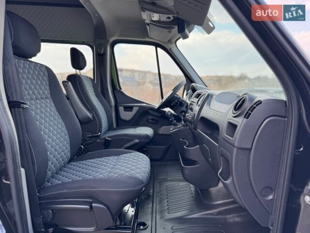 Черный Рено Мастер, объемом двигателя 2.3 л и пробегом 230 тыс. км за 21500 $, фото 69 на Automoto.ua