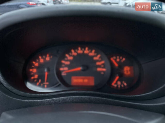 Черный Рено Мастер, объемом двигателя 2.3 л и пробегом 240 тыс. км за 19900 $, фото 12 на Automoto.ua