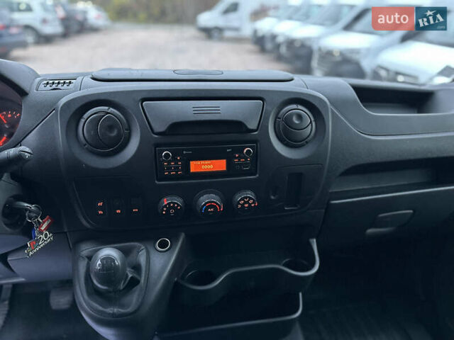 Черный Рено Мастер, объемом двигателя 2.3 л и пробегом 240 тыс. км за 19500 $, фото 13 на Automoto.ua