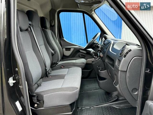 Черный Рено Мастер, объемом двигателя 2.3 л и пробегом 189 тыс. км за 16800 $, фото 31 на Automoto.ua