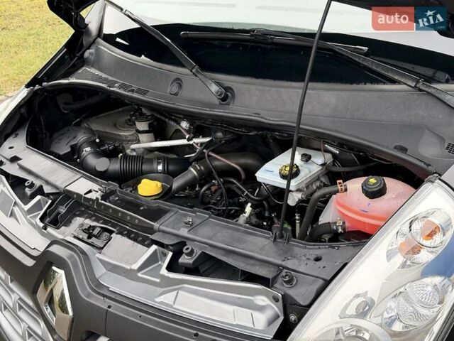 Черный Рено Мастер, объемом двигателя 2.3 л и пробегом 189 тыс. км за 16800 $, фото 15 на Automoto.ua