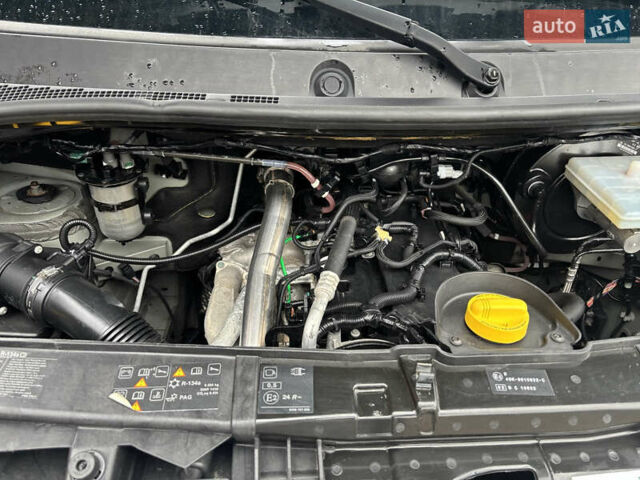 Чорний Рено Мастєр, об'ємом двигуна 2.3 л та пробігом 156 тис. км за 18500 $, фото 18 на Automoto.ua