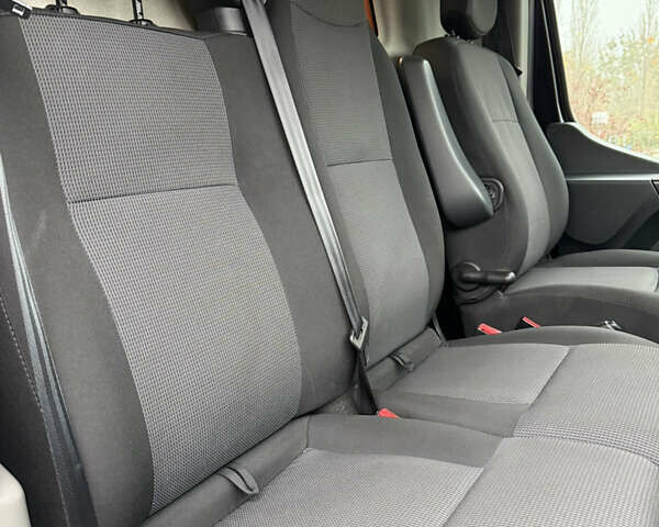 Чорний Рено Мастєр, об'ємом двигуна 2.3 л та пробігом 174 тис. км за 20999 $, фото 11 на Automoto.ua