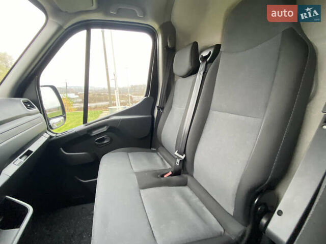 Черный Рено Мастер, объемом двигателя 2.3 л и пробегом 297 тыс. км за 20800 $, фото 22 на Automoto.ua