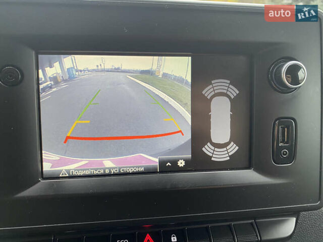 Черный Рено Мастер, объемом двигателя 2.3 л и пробегом 297 тыс. км за 20800 $, фото 41 на Automoto.ua