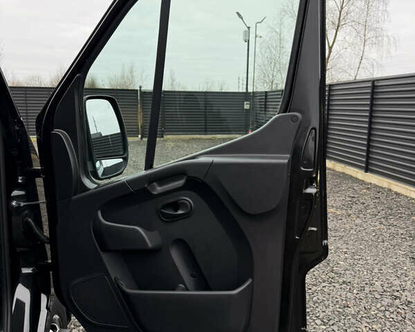 Чорний Рено Мастєр, об'ємом двигуна 2.3 л та пробігом 115 тис. км за 31200 $, фото 38 на Automoto.ua