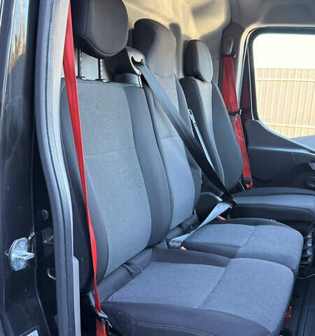 Чорний Рено Мастєр, об'ємом двигуна 2.3 л та пробігом 70 тис. км за 21000 $, фото 33 на Automoto.ua