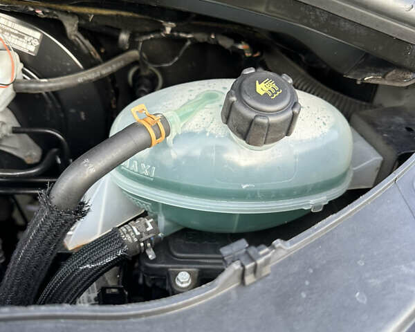 Черный Рено Мастер, объемом двигателя 2.3 л и пробегом 198 тыс. км за 21600 $, фото 72 на Automoto.ua