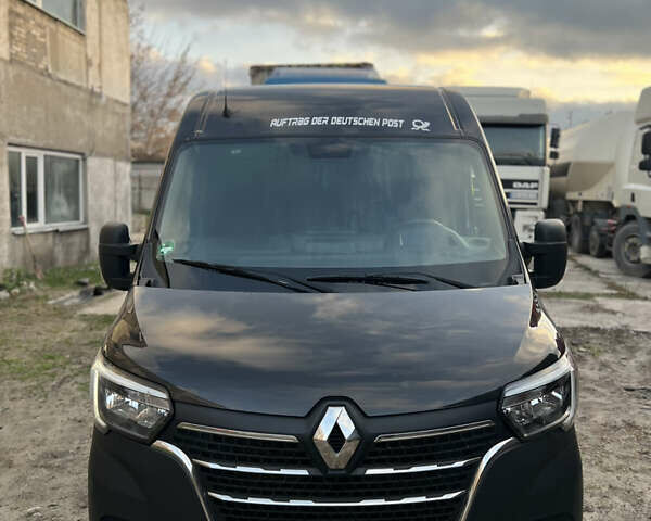 Черный Рено Мастер, объемом двигателя 2.3 л и пробегом 492 тыс. км за 18999 $, фото 2 на Automoto.ua