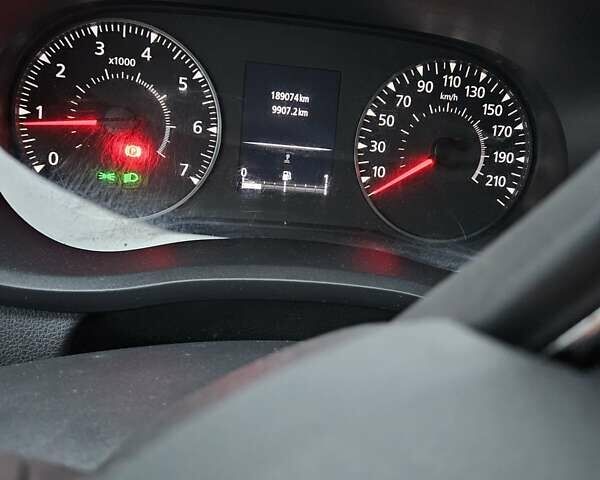 Черный Рено Мастер, объемом двигателя 2.3 л и пробегом 189 тыс. км за 19500 $, фото 10 на Automoto.ua