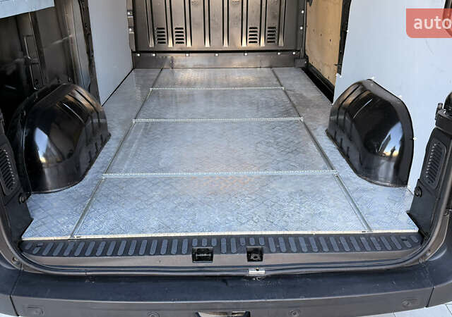 Чорний Рено Мастєр, об'ємом двигуна 2.3 л та пробігом 70 тис. км за 21000 $, фото 12 на Automoto.ua