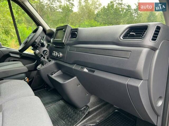 Черный Рено Мастер, объемом двигателя 2.3 л и пробегом 228 тыс. км за 21999 $, фото 36 на Automoto.ua