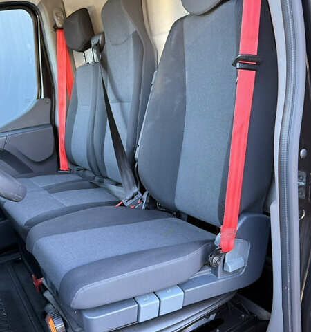 Чорний Рено Мастєр, об'ємом двигуна 2.3 л та пробігом 70 тис. км за 21000 $, фото 29 на Automoto.ua