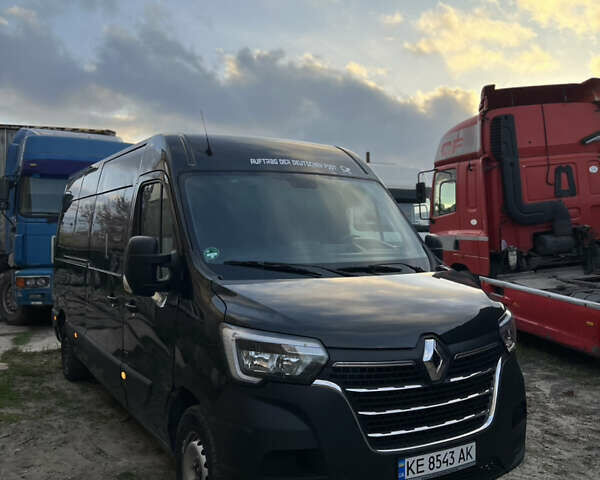Черный Рено Мастер, объемом двигателя 2.3 л и пробегом 492 тыс. км за 18999 $, фото 1 на Automoto.ua