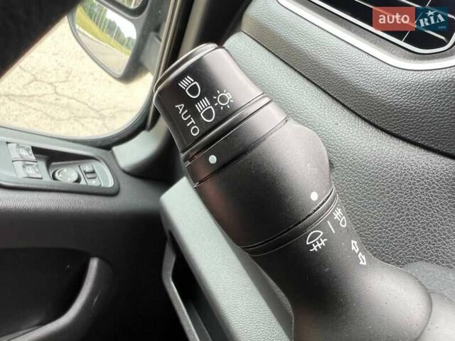 Черный Рено Мастер, объемом двигателя 2.3 л и пробегом 228 тыс. км за 21999 $, фото 37 на Automoto.ua