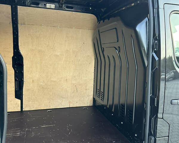 Черный Рено Мастер, объемом двигателя 2.3 л и пробегом 198 тыс. км за 21600 $, фото 32 на Automoto.ua