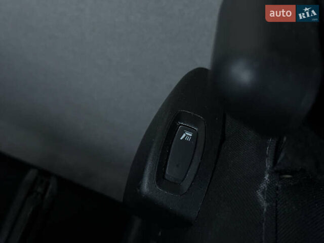 Черный Рено Мастер, объемом двигателя 2.3 л и пробегом 156 тыс. км за 24200 $, фото 27 на Automoto.ua