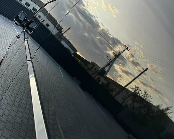 Черный Рено Мастер, объемом двигателя 2.3 л и пробегом 198 тыс. км за 21600 $, фото 16 на Automoto.ua