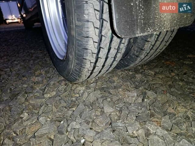 Чорний Рено Мастєр, об'ємом двигуна 2.3 л та пробігом 289 тис. км за 31899 $, фото 3 на Automoto.ua