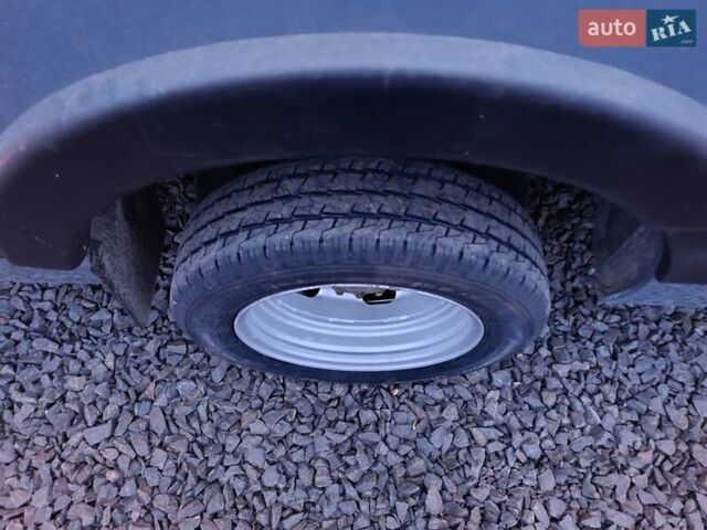 Чорний Рено Мастєр, об'ємом двигуна 2.3 л та пробігом 289 тис. км за 31899 $, фото 17 на Automoto.ua