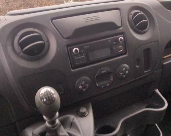 Черный Рено Мастер, объемом двигателя 1.56 л и пробегом 378 тыс. км за 16490 $, фото 16 на Automoto.ua