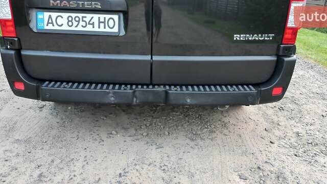 Черный Рено Мастер, объемом двигателя 2.3 л и пробегом 356 тыс. км за 12000 $, фото 5 на Automoto.ua
