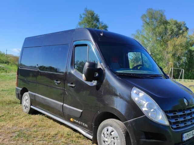 Черный Рено Мастер, объемом двигателя 0 л и пробегом 300 тыс. км за 13500 $, фото 2 на Automoto.ua