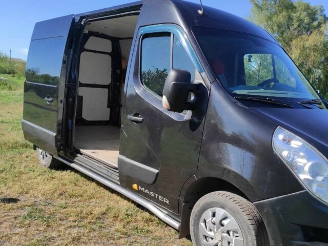 Черный Рено Мастер, объемом двигателя 0 л и пробегом 300 тыс. км за 13500 $, фото 1 на Automoto.ua