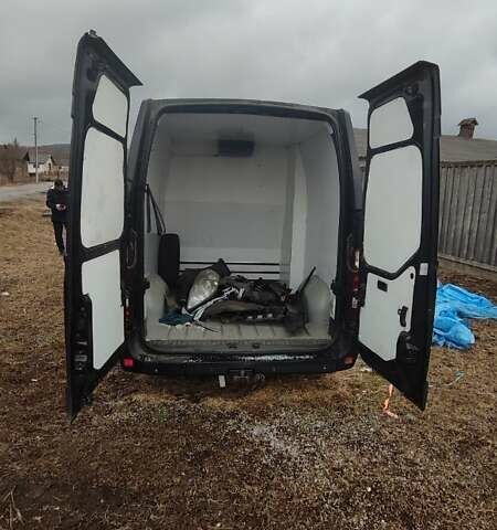 Черный Рено Мастер, объемом двигателя 2.3 л и пробегом 270 тыс. км за 7500 $, фото 12 на Automoto.ua